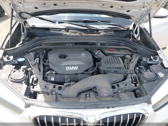 BMW X1 Xdrive28i 2016 WBXHT3C32GP885615 Image 10