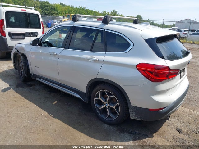 BMW X1 Xdrive28i 2016 WBXHT3C32GP885615 Image 3