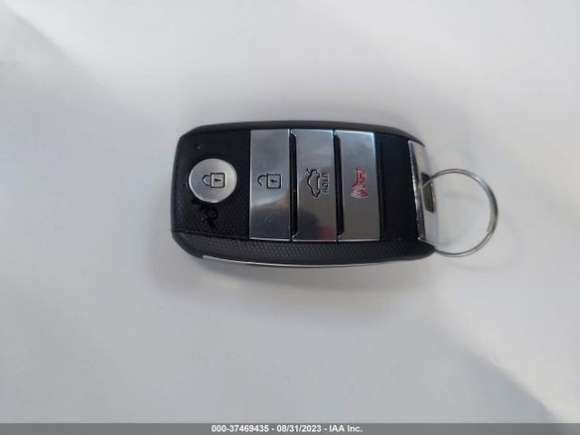 5XXGT4L38KG367510 KIA Optima S