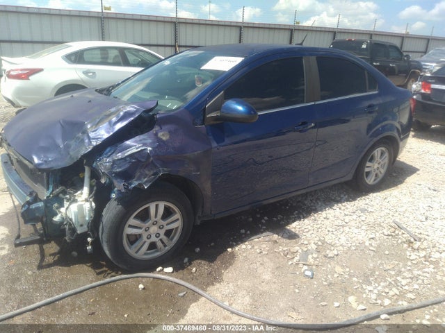Chevrolet SONIC LT 2014 1G1JC5SHXE4148600 Image 2