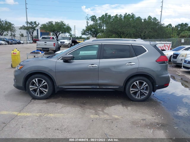 2017 NISSAN ROGUE SL VIN: 5N1AT2MTXHC878245