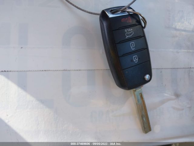 5XYPG4A57KG489084 KIA Sorento Lx V6