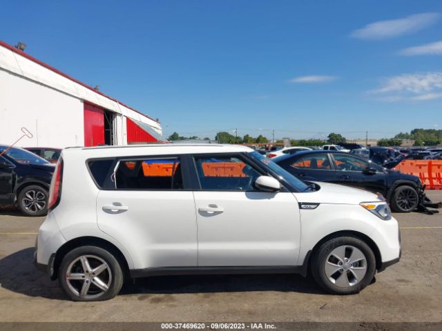 KNDJN2A26F7173863 KIA Soul Base
