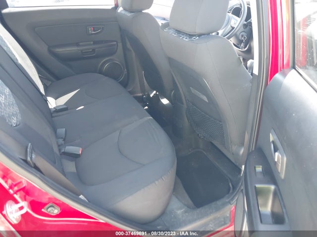 37469691 :رقم المزاد ، KNDJT2A27A7165673 vin ، 2010 Kia Soul + مزاد بيع