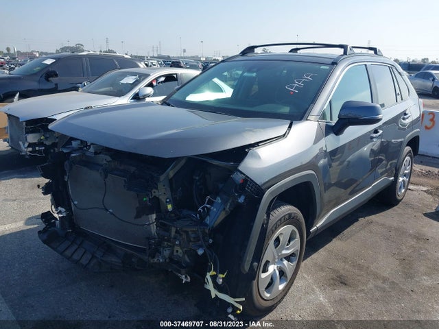 Toyota RAV4 LE 2020 2T3G1RFV4LW088733 Image 2