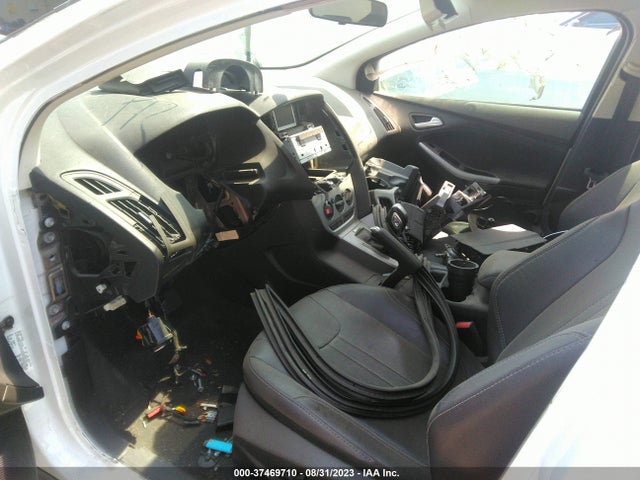 Ford FOCUS SE 2014 1FADP3F22EL241416 Image 6