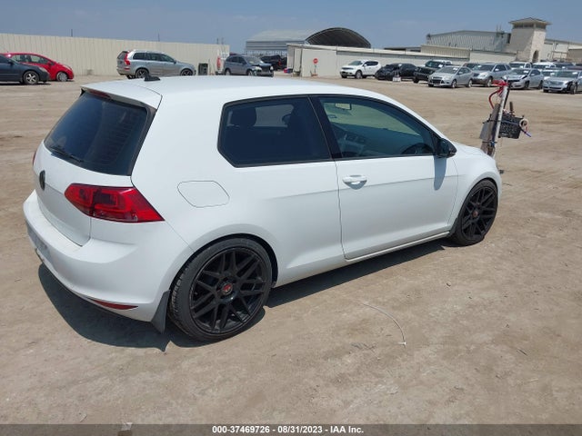 3VW817AU9FM059318 Volkswagen Golf Tsi S