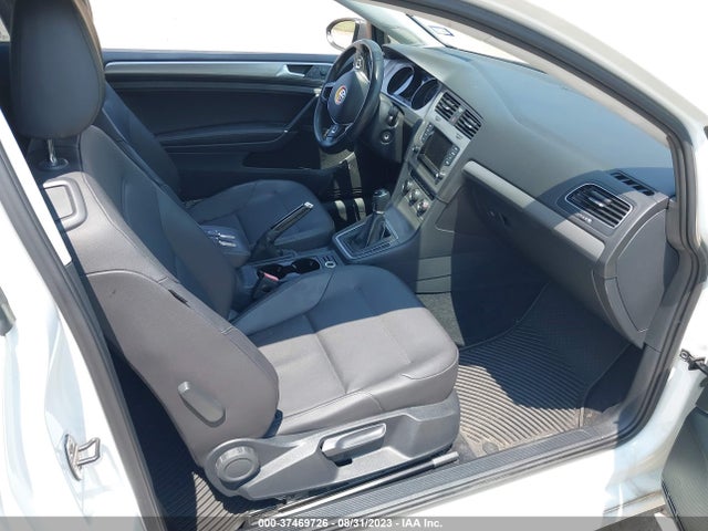 3VW817AU9FM059318 Volkswagen Golf Tsi S