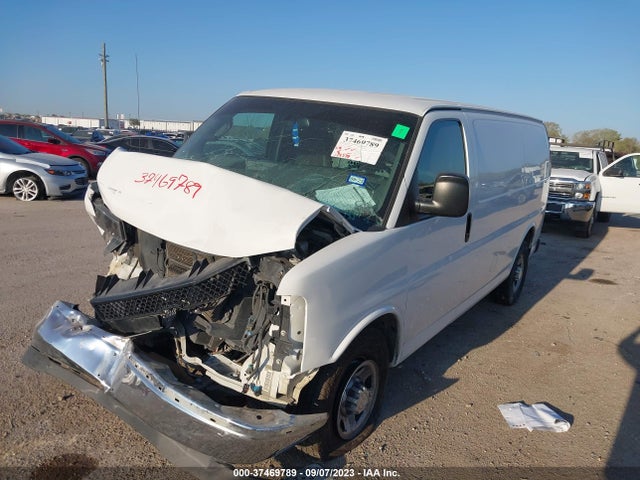Chevrolet EXPRESS CARGO VAN 2018 1GCWGAFG7J1904407 Image 2