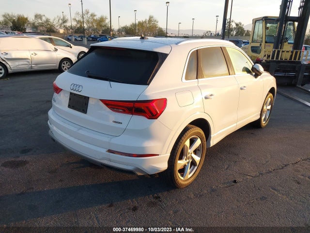 WA1AECF35K1077253 Audi Q3 PREMIUM