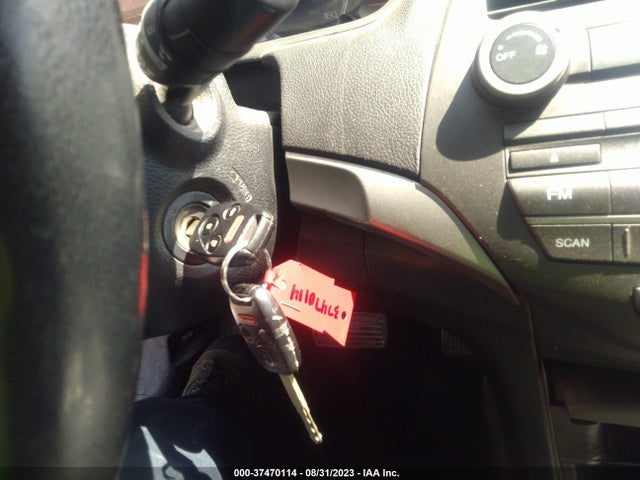 2011 HONDA ACCORD SDN SE VIN: 1HGCP2F64BA118616