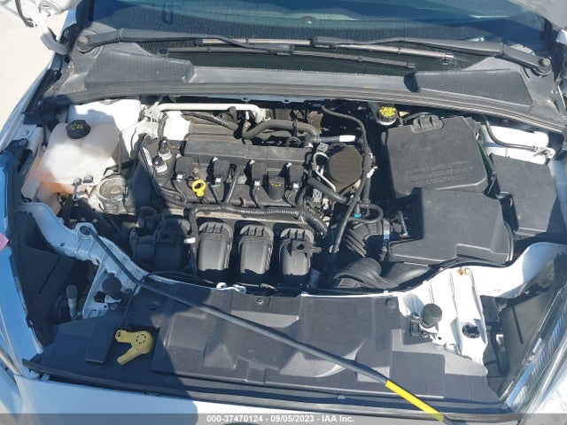 2015 FORD FOCUS SE VIN: 1FADP3F28FL335088