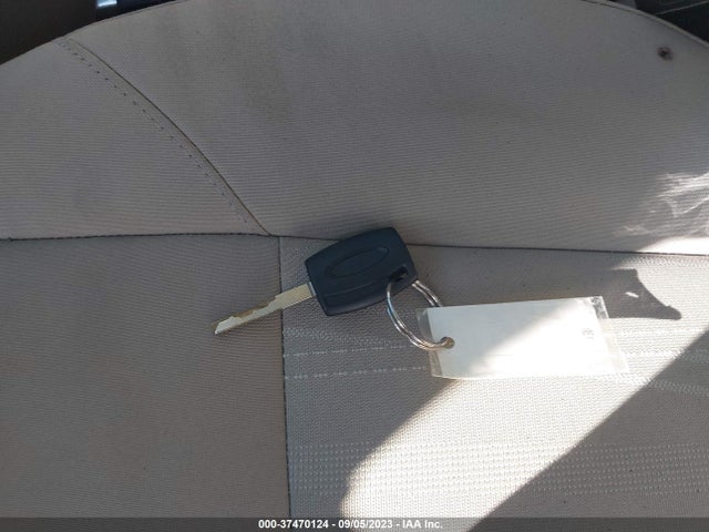 2015 FORD FOCUS SE VIN: 1FADP3F28FL335088