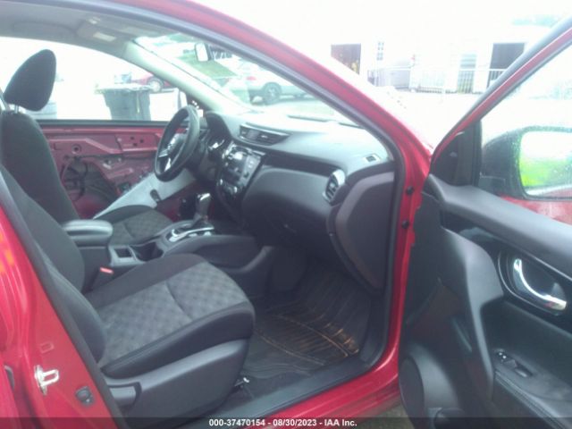 JN1BJ1CPXJW187687 Nissan Rogue Sport Sv