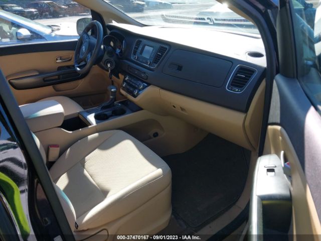 KNDMB5C14J6382853 KIA SEDONA LX