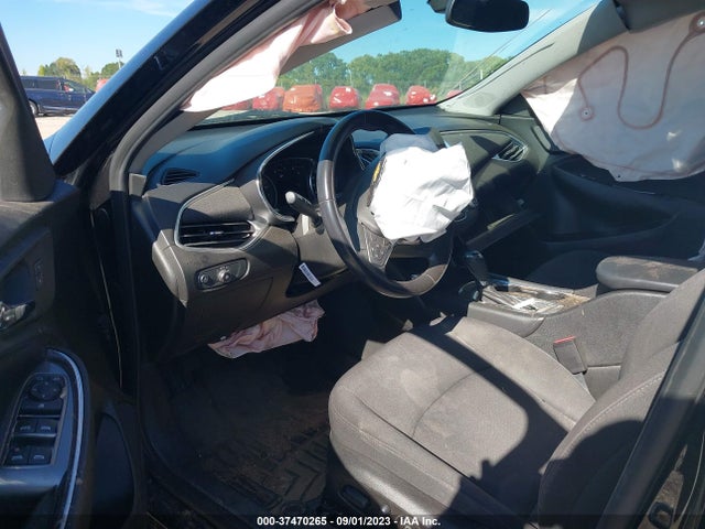Chevrolet MALIBU LT 2018 1G1ZD5ST6JF173965 Image 5