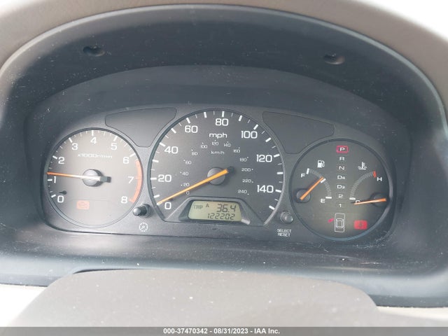 1998 HONDA ACCORD SDN DX VIN: 1HGCF8645WA011228