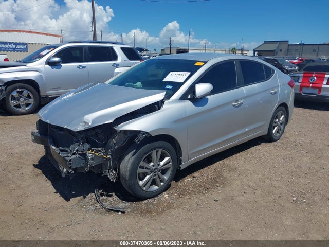 Hyundai ELANTRA SEL 2018 5NPD84LF1JH227686 Image 2