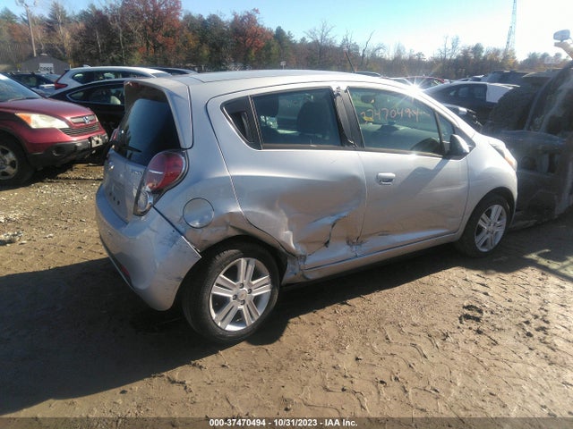 Chevrolet SPARK LS 2015 KL8CB6S93FC747890 Image 4