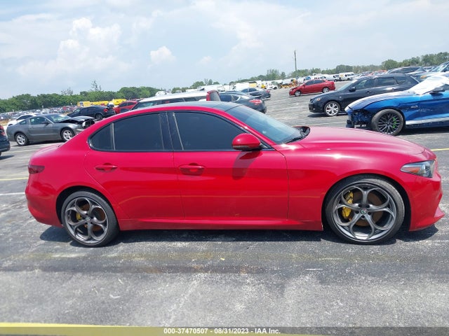 ZARFAECN8J7581676 Alfa Romeo Giulia Ti Sport