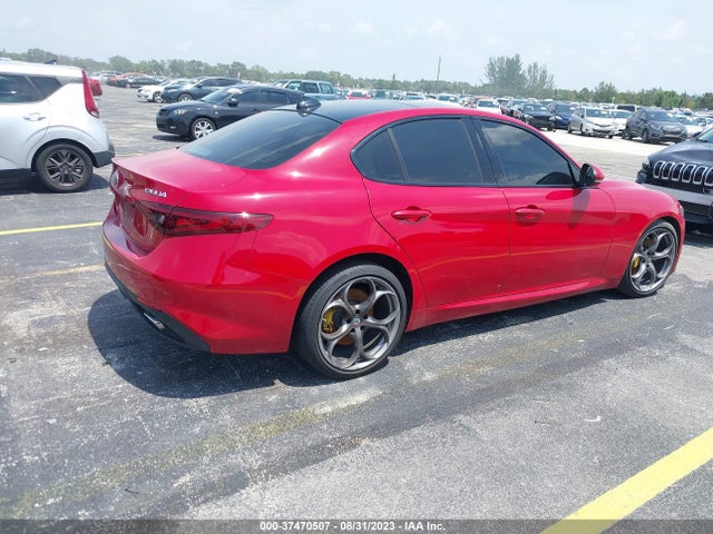 ZARFAECN8J7581676 Alfa Romeo Giulia Ti Sport