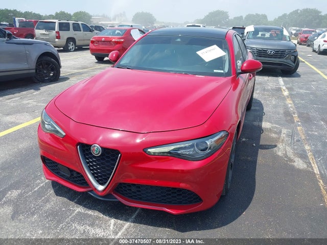 ZARFAECN8J7581676 Alfa Romeo Giulia Ti Sport