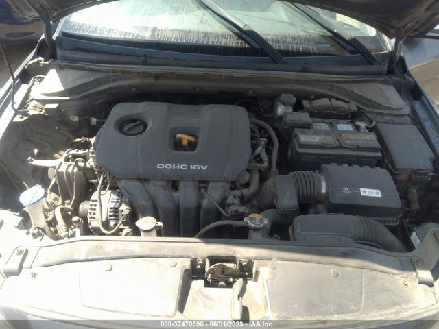Hyundai ELANTRA SE 2018 5NPD74LF1JH270038 Image 16