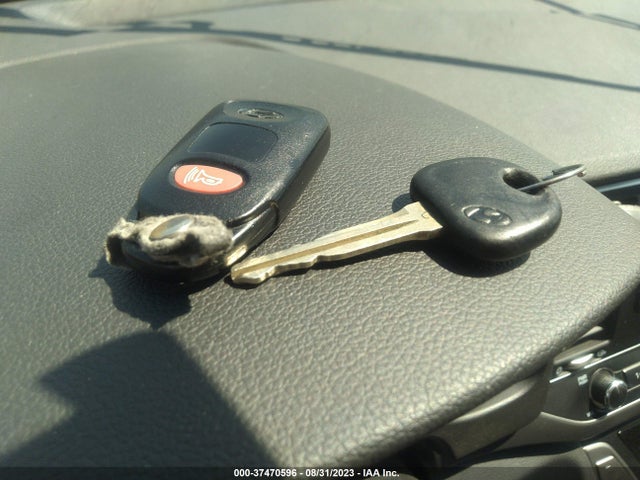 Hyundai ELANTRA SE 2018 5NPD74LF1JH270038 Image 3