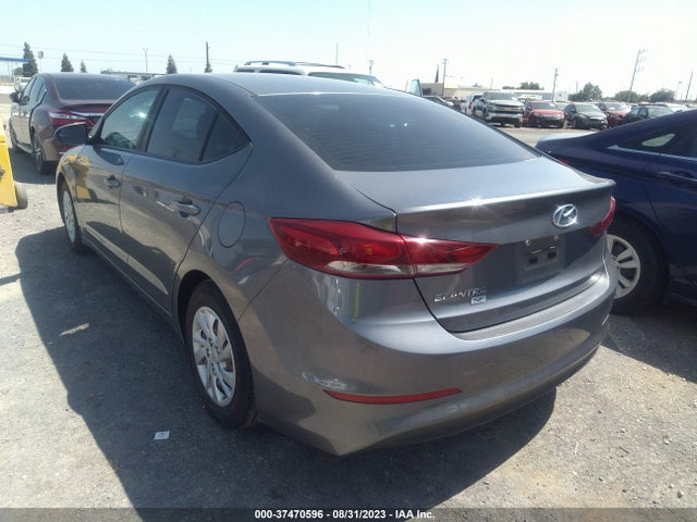 Hyundai ELANTRA SE 2018 5NPD74LF1JH270038 Image 9