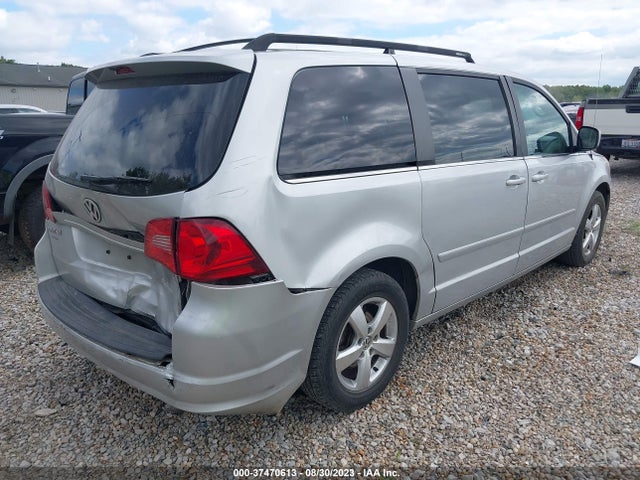 2010 VOLKSWAGEN ROUTAN SE VIN: 2V4RW3D1XAR388507