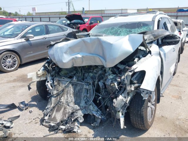 5N1DR2MN3HC608352 Nissan Pathfinder Sv