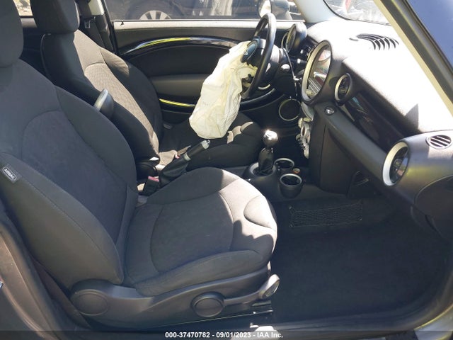 2009 MINI COOPER HARDTOP WMWMF73579TT94668 Photo 4