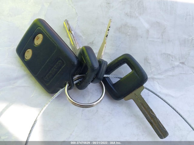 1995 VOLVO 960 VIN: YV1KW9617S1027005
