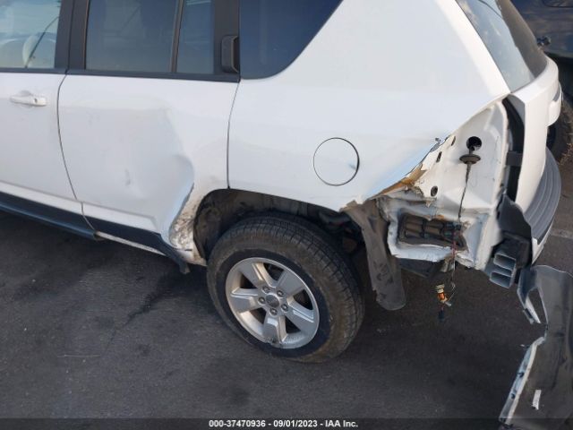 1C4NJCEA1GD742335 Jeep Compass Latitude