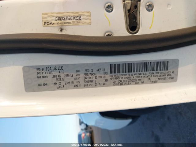 1C4NJCEA1GD742335 Jeep Compass Latitude