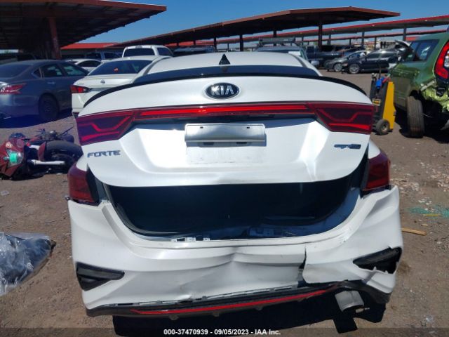 3KPF34AD6ME299615 KIA Forte Gt-line