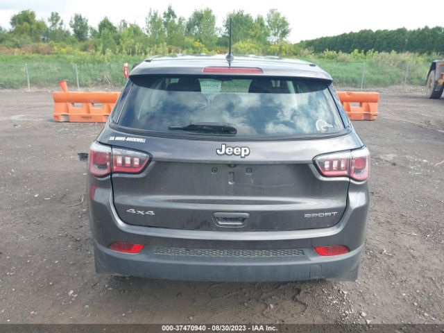 3C4NJDAB2JT137987 Jeep Compass Sport