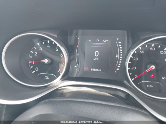 3C4NJDAB2JT137987 Jeep Compass Sport