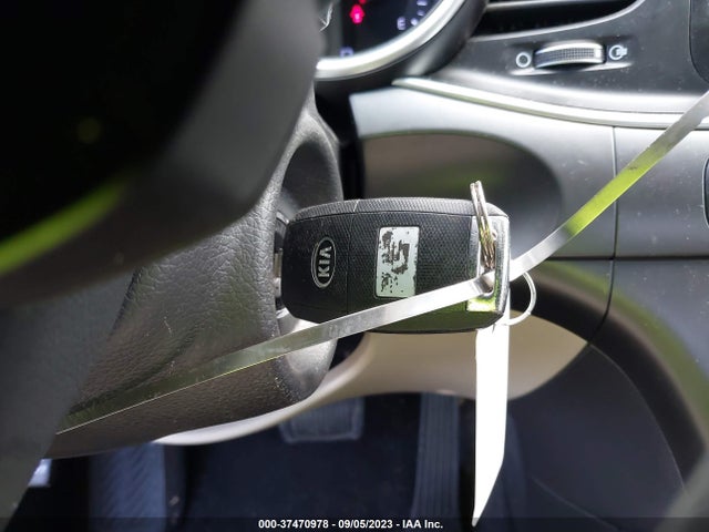 2015 KIA OPTIMA LX VIN: KNAGM4A70F5538910