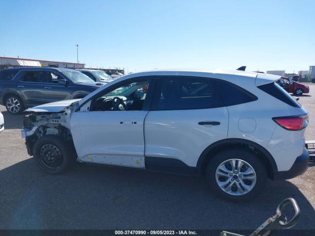 1FMCU9F62NUA67910 Ford ESCAPE S