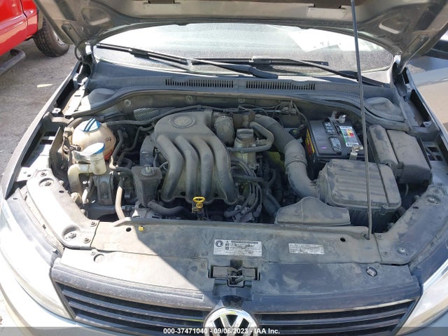 3VW2K7AJXEM331687 Volkswagen Jetta Sedan S