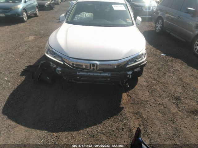 1HGCR2F81HA079133 Honda Accord Sedan Ex-l