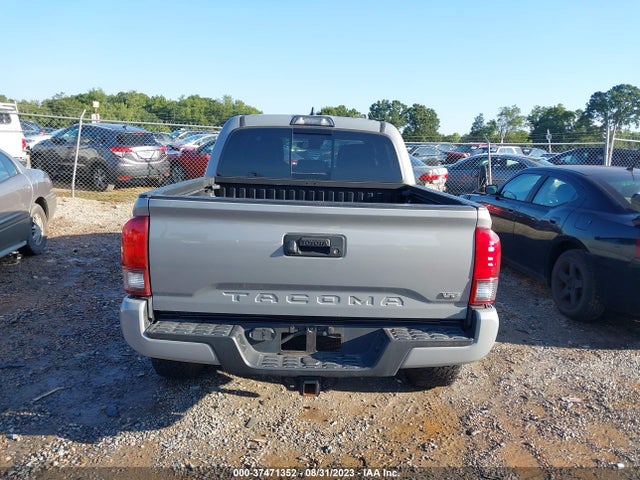 Toyota Tacoma 2018 5TFCZ5AN0JX162360 Image 16