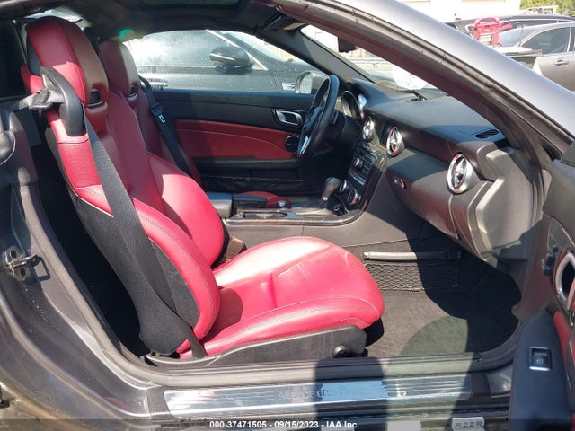 2016 Mercedes-Benz SLK-Class, VIN: WDDPK5HA6GF121082