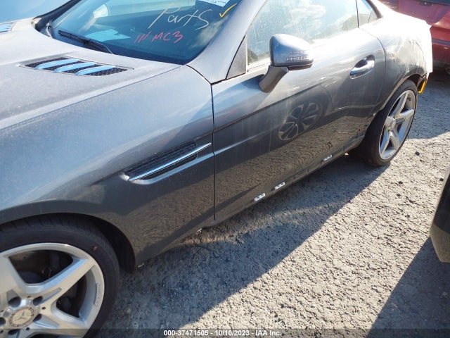 2016 Mercedes-Benz SLK-Class, VIN: WDDPK5HA6GF121082