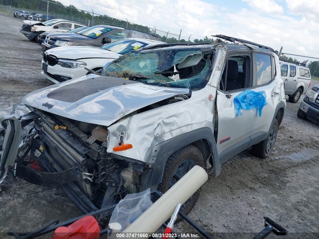 ZACCJBCB2JPH09057 Jeep Renegade Trailhawk