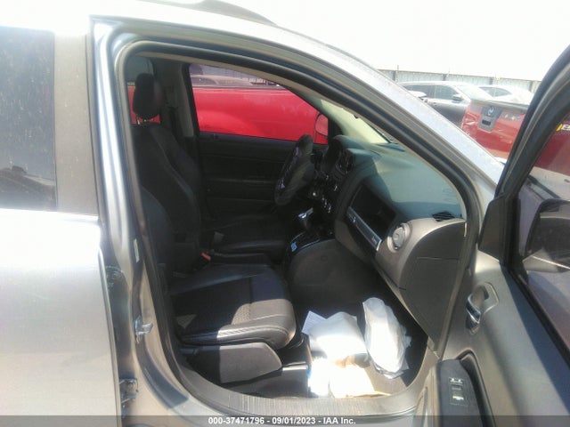 1C4NJCBA6GD706189 Jeep Compass Sport Se Pkg
