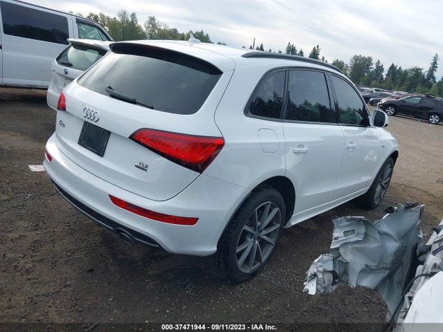 WA1DVAFP3GA041685 Audi Q5 Premium Plus