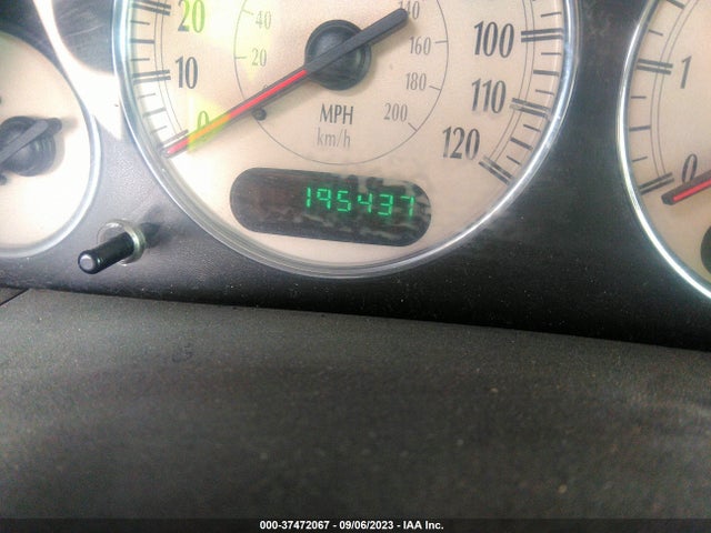 2003 CHRYSLER TOWN & COUNTRY LIMITED VIN: 2C8GP64L93R123077