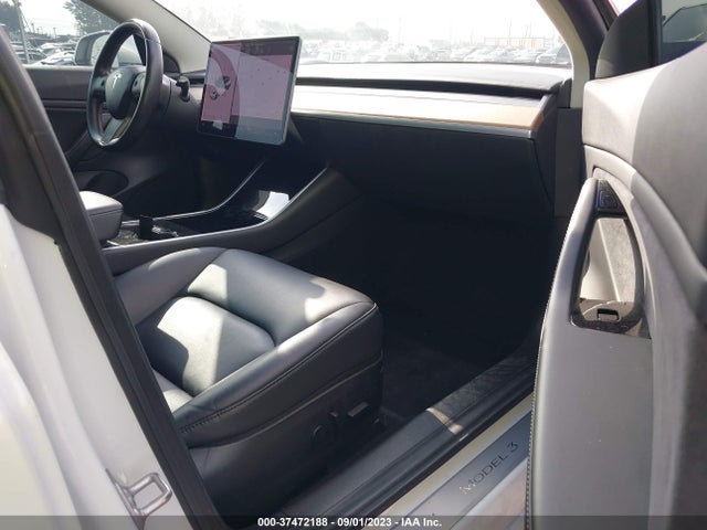 Tesla Model 3 Long Range/performance 2019 5YJ3E1EB8KF199625 Image 5